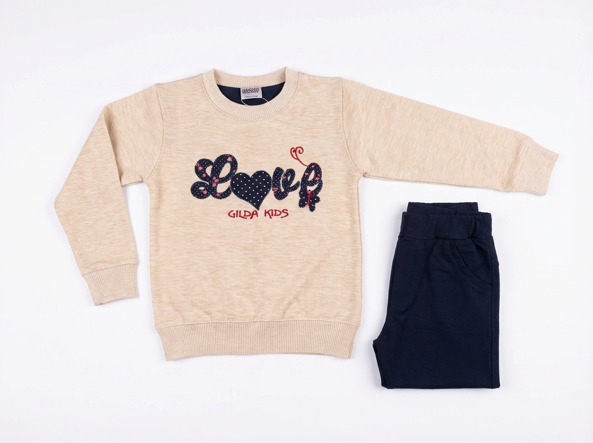 بلوز شلوار دخترانه طرح LOVE دورس پنبه مناسب 5 تا 6 سال