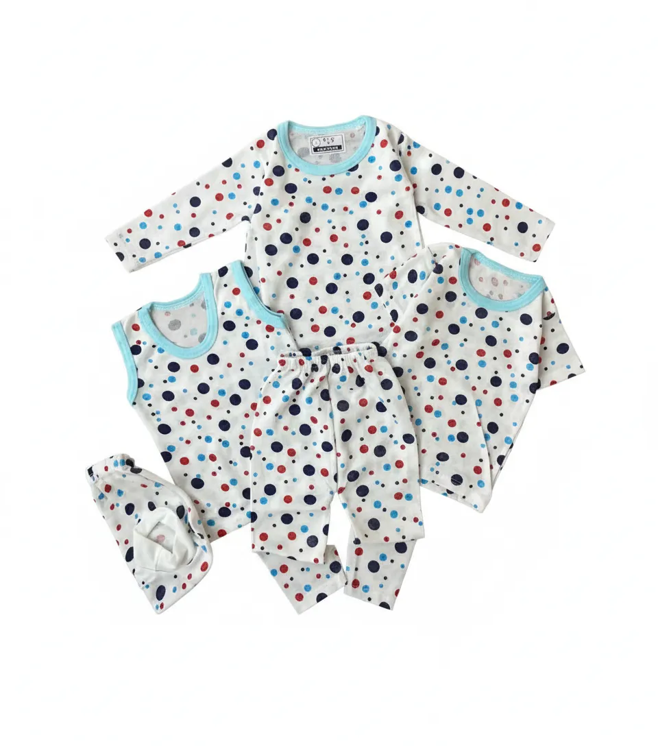 ست 5 تکه نوزادی طرح خالخالی سایز صفر مناسب نوزاد